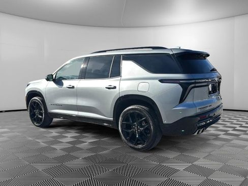 Used 2024 Chevrolet Traverse RS w/ LPO, Floor Liner Package image 3