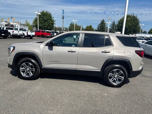 Used 2026 GMC Terrain Elevation w/ Technology Package II AWD/4WD image 2