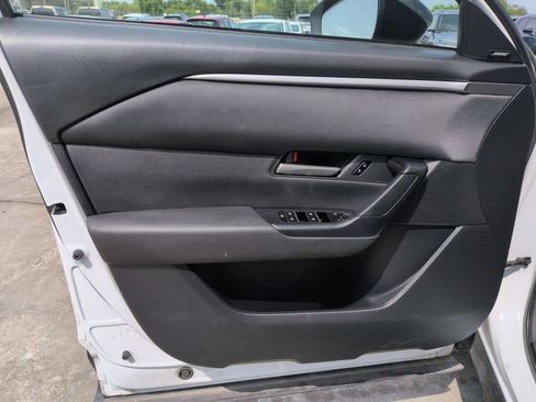 Used 2025 MAZDA CX-50 AWD 2.5 S w/ Premium Package image 7