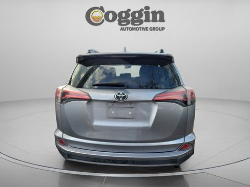 Used 2017 Toyota RAV4 LE image 3