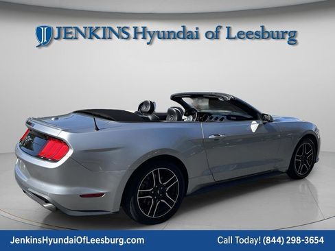 Used 2023 Ford Mustang Premium image 5