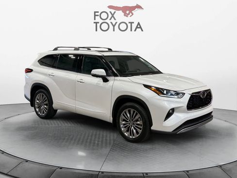 New 2026 Toyota Highlander Platinum AWD/4WD image 7