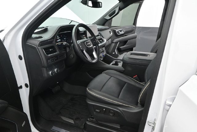 Used 2023 GMC Yukon SLT w/ SLT Premium Package RWD image 6