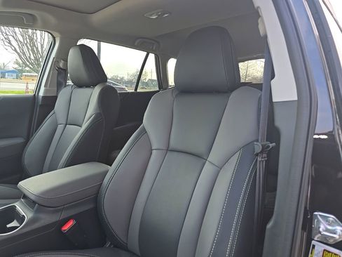 Certified 2025 Subaru Outback Onyx Edition XT image 11