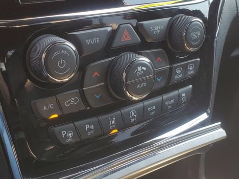 Used 2021 Jeep Grand Cherokee Limited w/ Quick Order Package 28K 80th AWD/4WD image 23