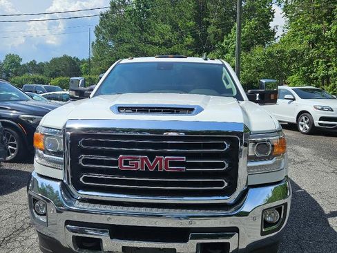 Used 2017 GMC Sierra 3500 SLT w/ Duramax Plus Package image 8