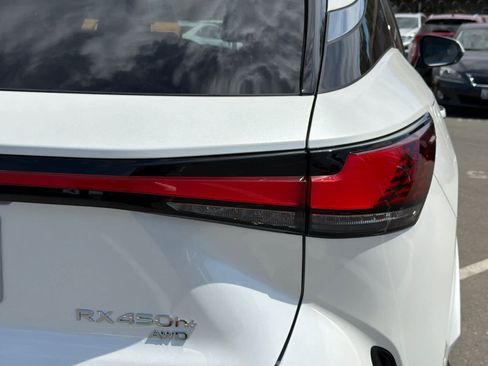 Used 2026 Lexus RX 450h AWD w/ Convenience Package image 13
