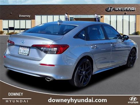 Used 2024 Honda Civic Sport image 4