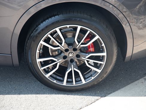 Used 2024 Maserati Grecale GT AWD/4WD image 10