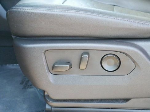 Used 2023 Chevrolet Silverado 1500 ZR2 w/ Technology Package image 16