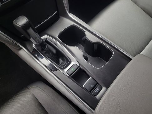 Used 2020 Honda Accord LX image 26