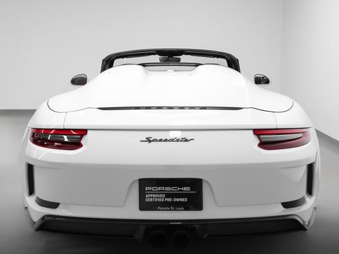 Used 2019 Porsche 911 Speedster image 12