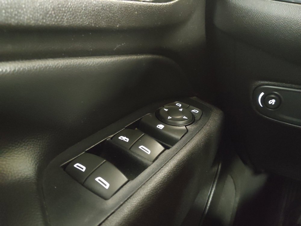 Used 2020 Chevrolet Equinox LT FWD image 27