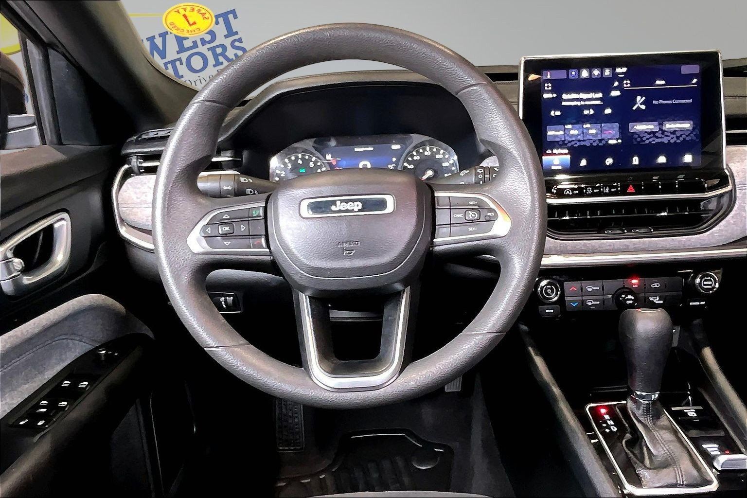 Used 2024 Jeep Compass Sport AWD/4WD image 9