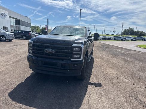 Used 2024 Ford F250 XLT w/ Black Appearance Package AWD/4WD image 5