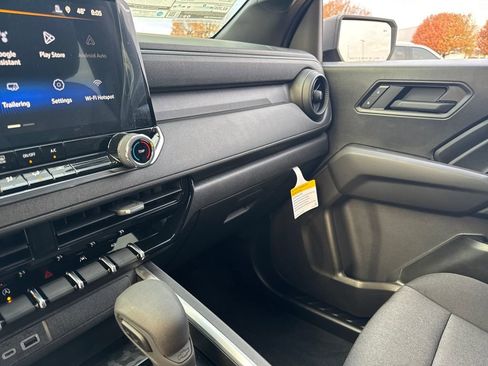 New 2026 Chevrolet Colorado W/T image 22
