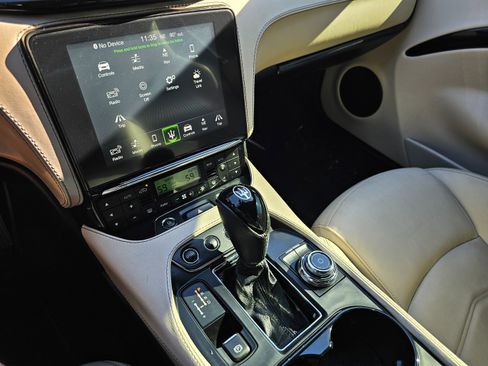 Used 2018 Maserati GranTurismo Sport image 26