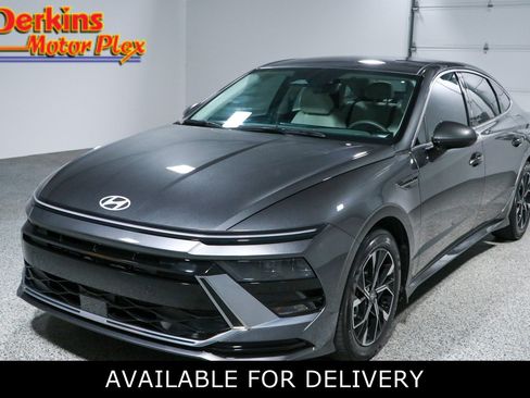 Used 2025 Hyundai Sonata SEL FWD image 1
