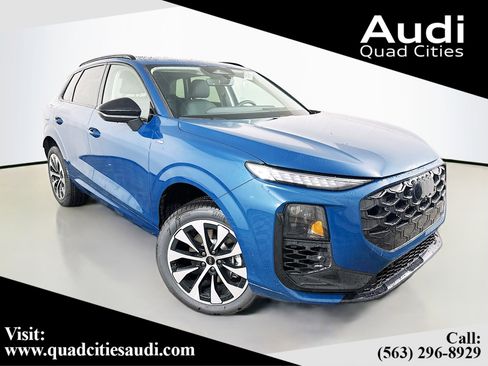 New 2026 Audi Q3 quattro 2.0T AWD/4WD image 1