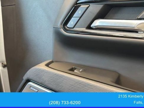 Used 2025 GMC Sierra 2500 AT4X AWD/4WD image 56
