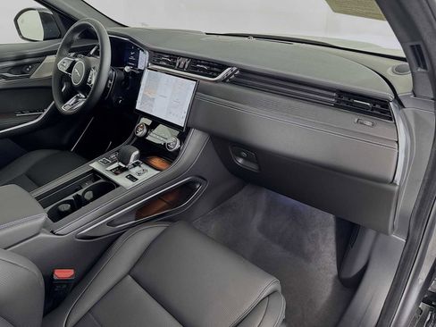 New 2026 Jaguar F-PACE R-Dynamic S image 27