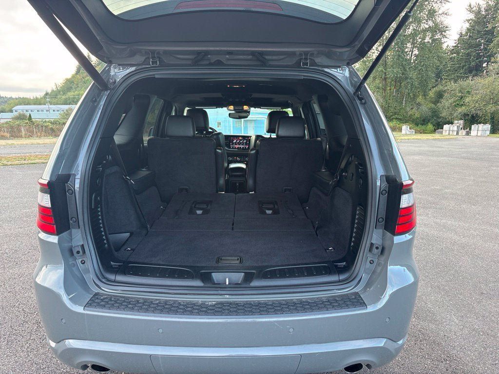 Used 2023 Dodge Durango R/T w/ Hemi Orange Plus Package AWD/4WD image 9