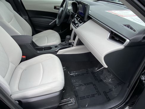 Certified 2024 Toyota Corolla Cross L AWD/4WD image 10