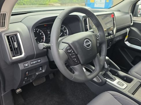 New 2026 Nissan Frontier SV w/ SV Convenience Package AWD/4WD image 24
