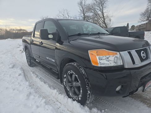 Used 2015 Nissan Titan PRO-4X image 3