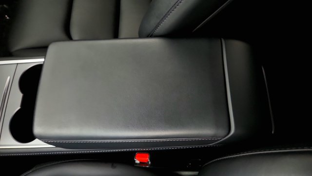 Used 2024 Tesla Model Y 2WD image 68