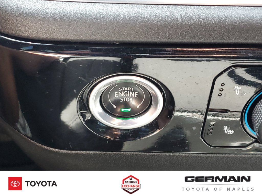Used 2022 Chevrolet Silverado 1500 LT AWD/4WD image 33