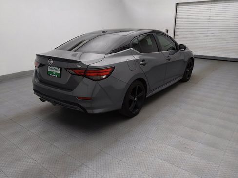 Used 2022 Nissan Sentra SR w/ SR Premium Package image 9