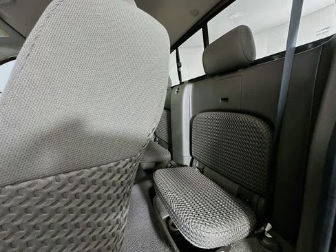 Used 2017 Nissan Frontier SV RWD image 12