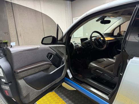 Used 2015 BMW i3 w/ Range Extender image 9