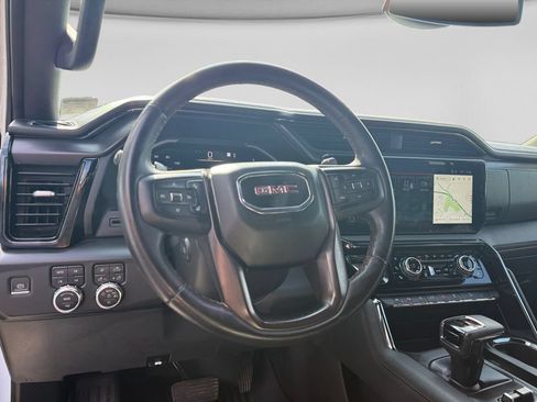 Used 2023 GMC Sierra 1500 AT4 w/ AT4 Preferred Package AWD/4WD image 13