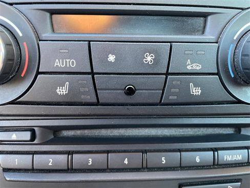 Used 2011 BMW 328i Convertible image 59