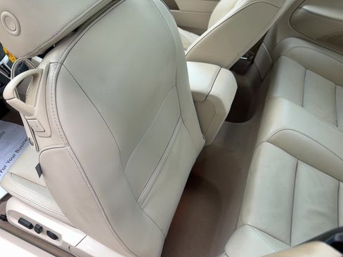 Used 2010 Volkswagen Eos Lux FWD image 16