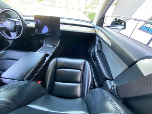 Used 2021 Tesla Model 3 Standard Range Plus RWD image 23