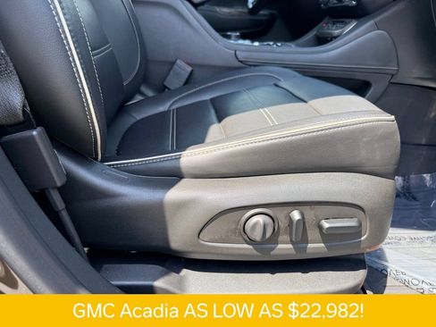 Used 2020 GMC Acadia Denali w/ Technology Package FWD image 19