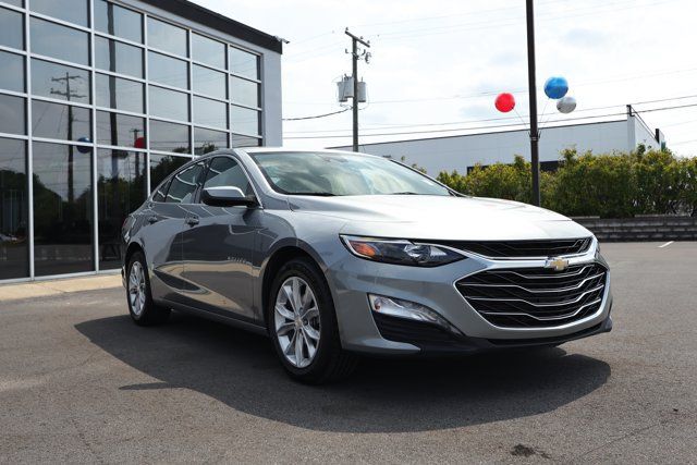 Used 2025 Chevrolet Malibu LT FWD image 3