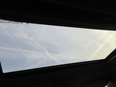 New 2026 GMC Sierra 3500 SLT w/ SLT Premium Package image 16