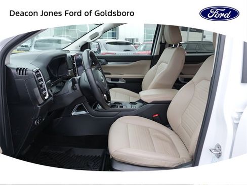 Used 2024 Ford Ranger Lariat w/ Trailer Tow Package image 17