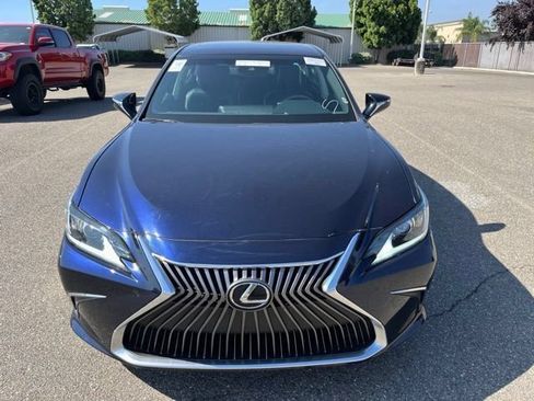 Used 2019 Lexus ES 350 w/ Accessory Package 2 FWD image 2