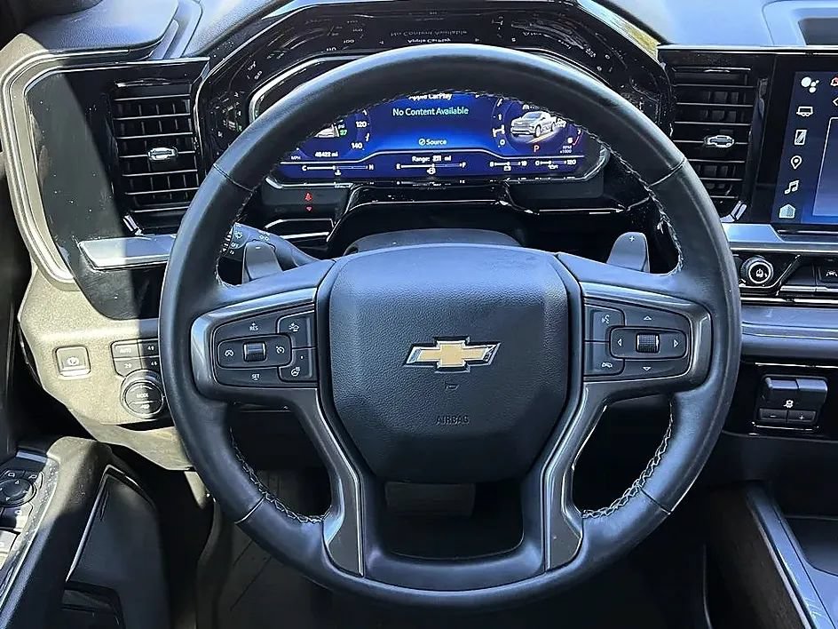 Used 2023 Chevrolet Silverado 1500 High Country w/ High Country Premium Package AWD/4WD image 22