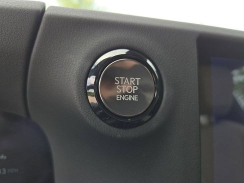Used 2024 Lexus GX 550 AWD/4WD image 24