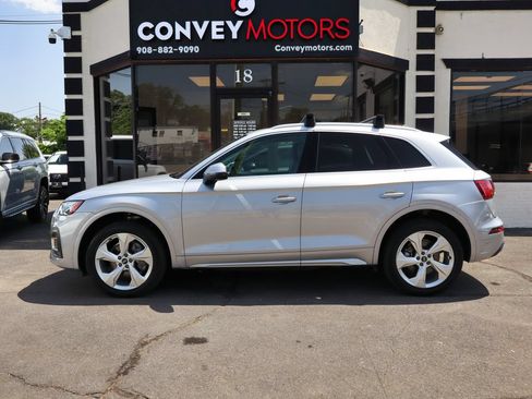 Used 2021 Audi Q5 2.0T Premium Plus w/ Premium Plus Package AWD/4WD image 7