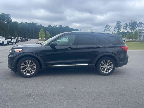 Used 2021 Ford Explorer Limited w/ Equipment Group 301A RWD image 4