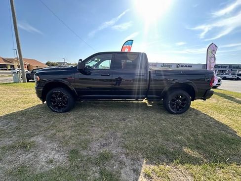 Used 2024 RAM 2500 Limited AWD/4WD image 4