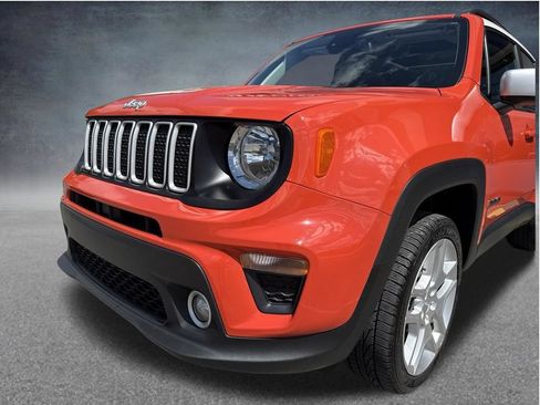 Used 2021 Jeep Renegade Latitude AWD/4WD image 10