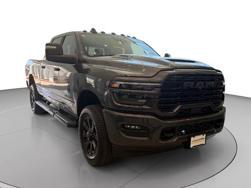 New 2026 RAM 2500 Laramie w/ Night Edition AWD/4WD image 8